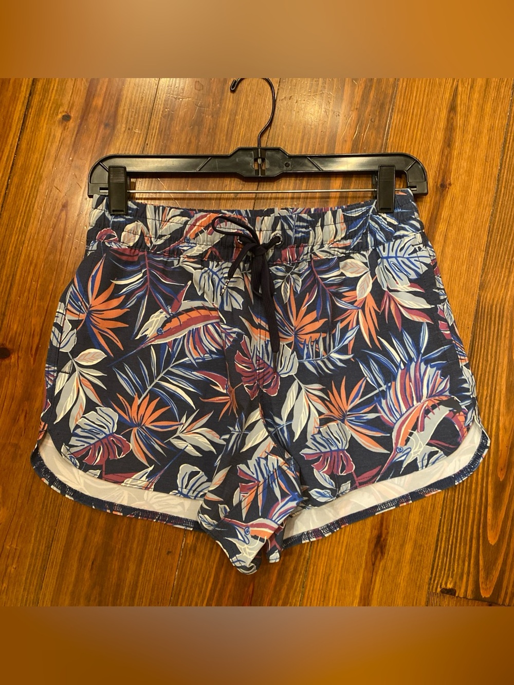 Salt Life Women’s Boardshorts/Shorts Navy Tropical Design 4” Inseam Size S